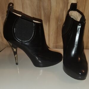 Giuseppe Zanotti Black Patent Leather Chelsea Stiletto Heel Ankle Bootie